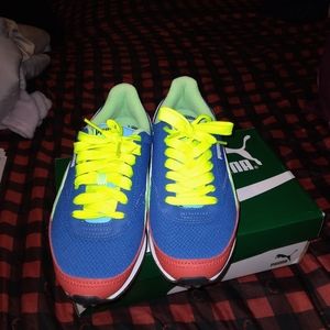Mens pumas